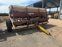 1985 INTERNATIONAL MCCORMACK 6 2