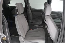 2005 Chrysler Grand Voyager SE 4th Gen MY05 Mineral Grey