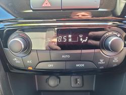 2024 Suzuki Vitara LY Series II Bright Red 5/Black Two Tone