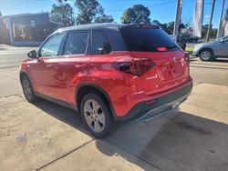 2024 Suzuki Vitara LY Series II Bright Red 5/Black Two Tone