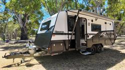 2025 Newlands Family Tourister 650