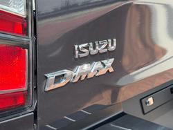 2025 Isuzu D-MAX X-TERRAIN