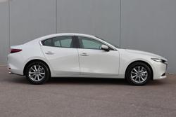 2024 Mazda
3 G20 Pure