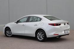 2024 Mazda
3 G20 Pure