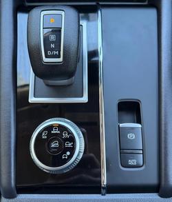 2024 Mitsubishi
Outlander ES