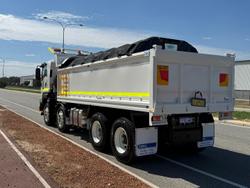 2026 Isuzu F Series FYH 320-255 AT R58 WHITE