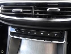 2021 MG HS PHEV Essence SAS23 MY21 New Pearl White