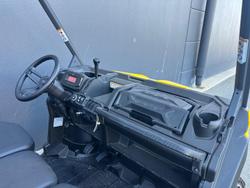 2025 Can-Am Defender XU HD9 Defender Yellow