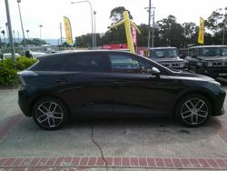 2024 MG
                MG4 Essence 64