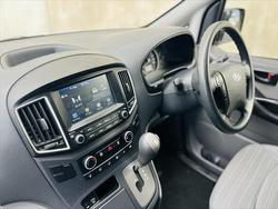 2018 Hyundai
                iLoad 