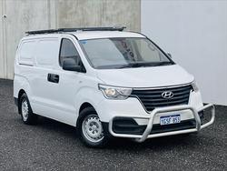 2018 Hyundai
                iLoad 