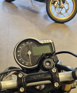 2025 Triumph Speed 400 Speed Four Black