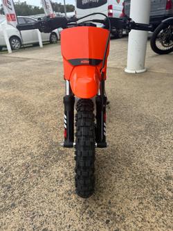 2024 KTM SX-E 2 SX-E Orange