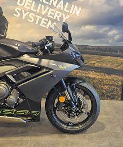 2025 Triumph Daytona 660 LAMS Daytona Black