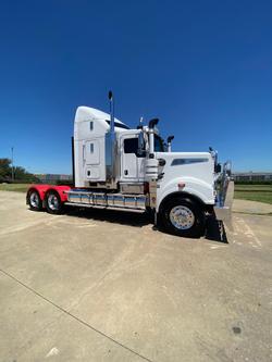 2020 Kenworth T909 White