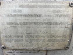 2004 Maxi Trans 22P Dry Freight Van Red