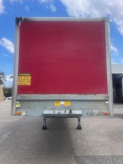 2004 Maxi Trans 22P Dry Freight Van Red
