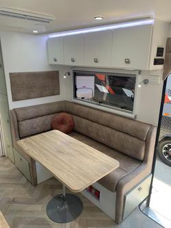 2025 Design RV Forerunner F2-6 Bunks