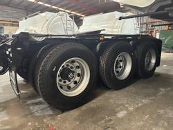 0 Stonestar Tri-Axle Dolly Red