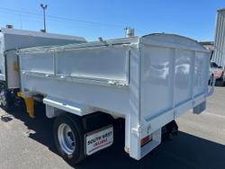 2015 Mitsubishi Canter CANTER, 815, MANUAL, TIPPER / RUBBISH BIN LIFTER, X SHIRE
