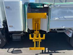 2015 Mitsubishi Canter CANTER, 815, MANUAL, TIPPER / RUBBISH BIN LIFTER, X SHIRE