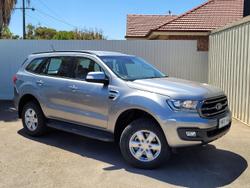 2021 Ford
Everest Ambiente