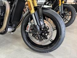 2024 Triumph Speed Twin 1200 RS Speed Twin Black