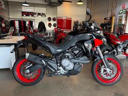 Ducati Multistrada V2 S