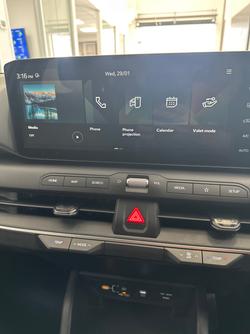 2024 KIA
                K4 S W/SAFETY PACK