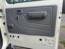 2015 Hino 300 Series 617 Long WHITE