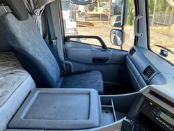 2018 UD Quon 26-390 11Litre Ishift Only 186000 Klm $139000+Gst UD QUON 26-390 WHITE