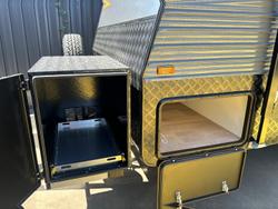 2025 JB Caravans 20'8 Dirt Roader Family Bunk