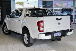 2021 Nissan
Navara ST