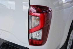 2021 Nissan
Navara ST