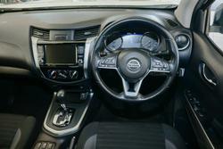 2021 Nissan
Navara ST