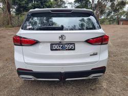 2024 MG ZS Essence Hybrid+ ZS32 MY25 Dover White