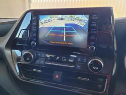 2021 Toyota
                Kluger GX