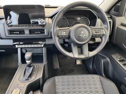 2024 Mitsubishi
Triton GLX