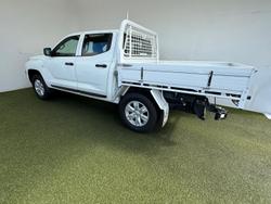 2024 Mitsubishi
Triton GLX