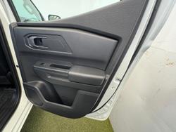 2024 Mitsubishi
Triton GLX