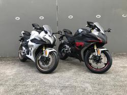 2025 CFMOTO
450SR S ABS