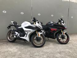 2025 CFMOTO
450SR S ABS