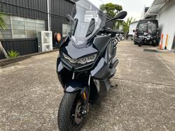 2024 BMW Motorrad C 400 GT IMPERIAL BLUE METALLIC