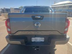 2021 Nissan Navara ST-X