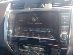 2021 Nissan Navara ST-X