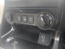 2021 Nissan
Navara ST-X