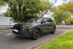 2024 Peugeot 3008 GT Premium Hybrid