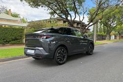 2024 Peugeot 3008 GT Premium Hybrid