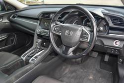 2019 Honda
Civic VTi-L