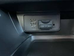 2018 Mazda
3 Neo Sport